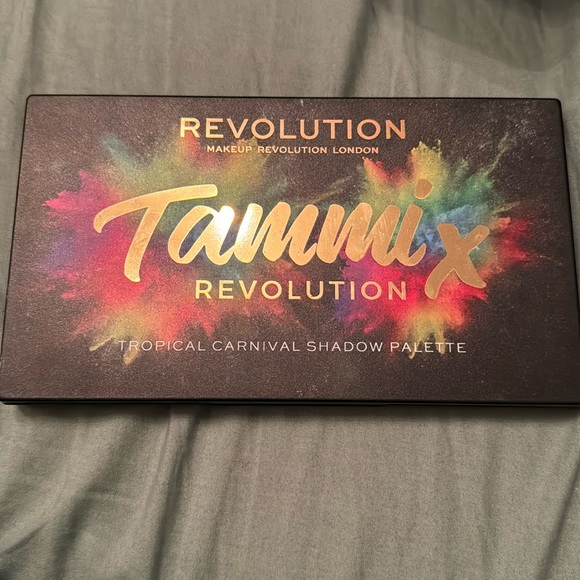 Makeup revolution Tammi Tropical Carnival palette - Picture 1 of 2
